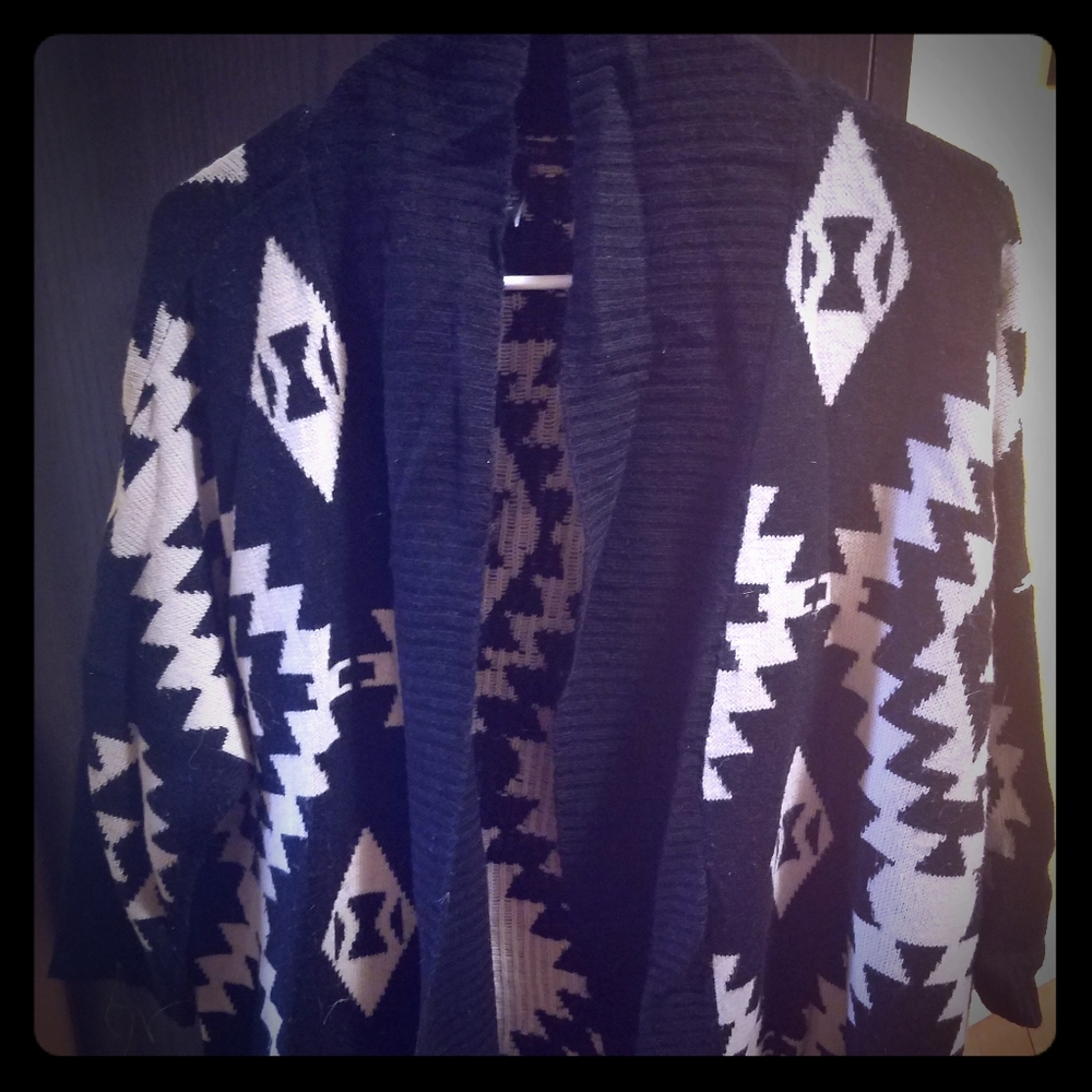 Sweater/cardigan